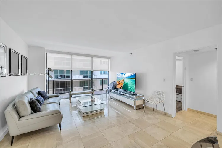 The Waves #910 image #11