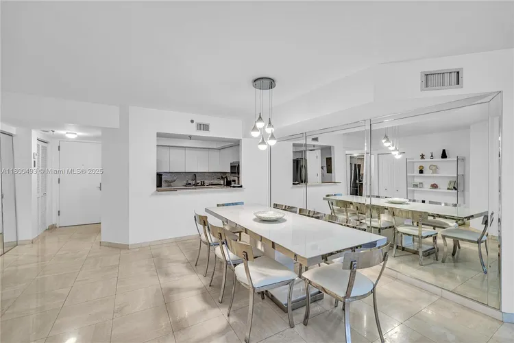 The Waves #910 image #15