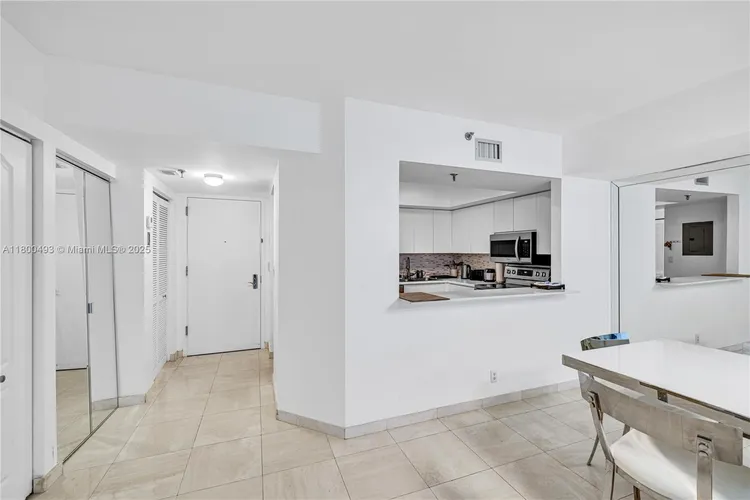 The Waves #910 image #16