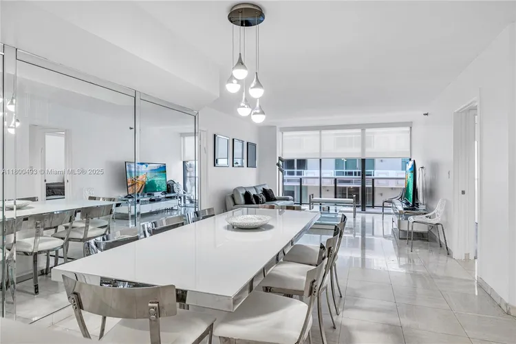 The Waves #910 image #21