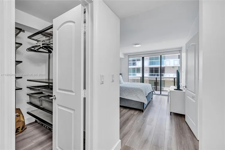 The Waves #910 image #27