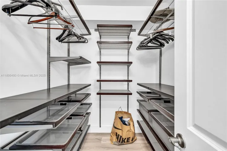 The Waves #910 image #28