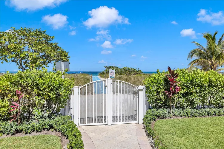 The Waves #910 image #39