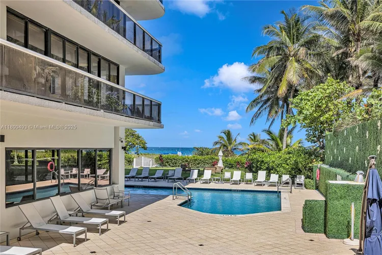 The Waves #910 image #41