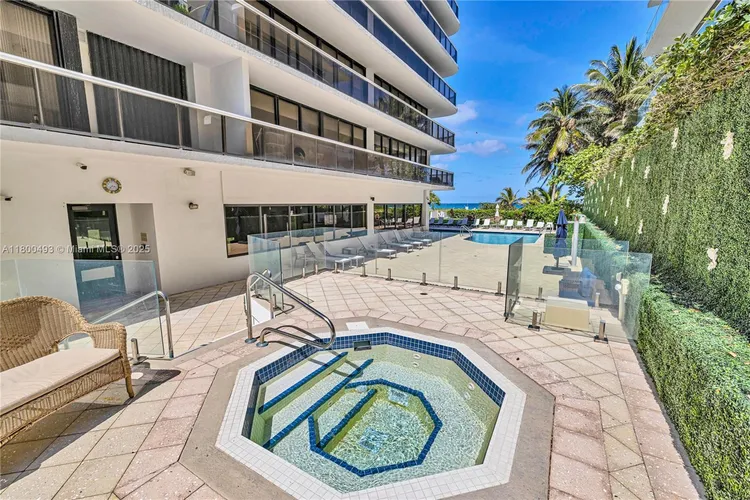 The Waves #910 image #42