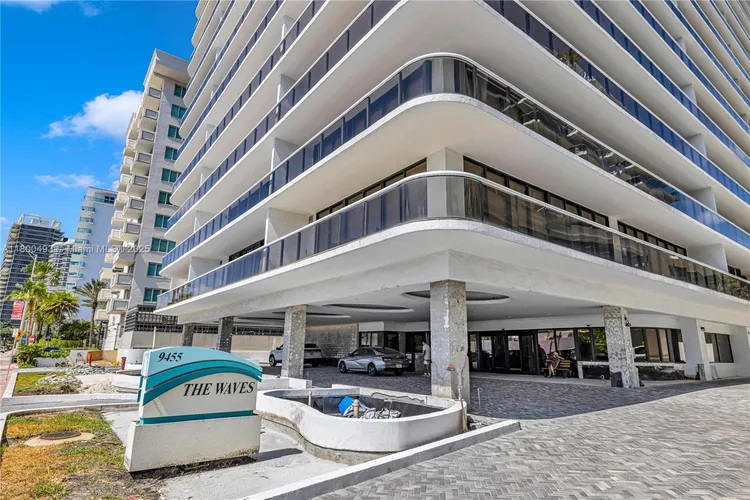 The Waves #910 image #49