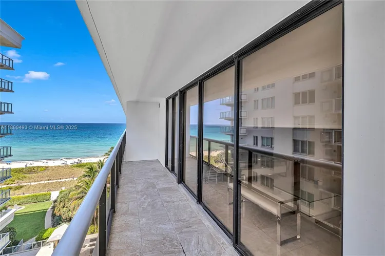 The Waves #910 image #7