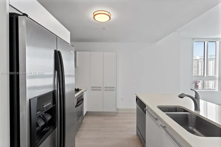 Quantum on the Bay #1810 image #12