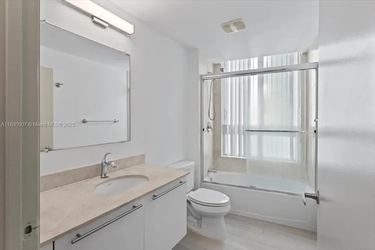 Quantum on the Bay #1810 image #18