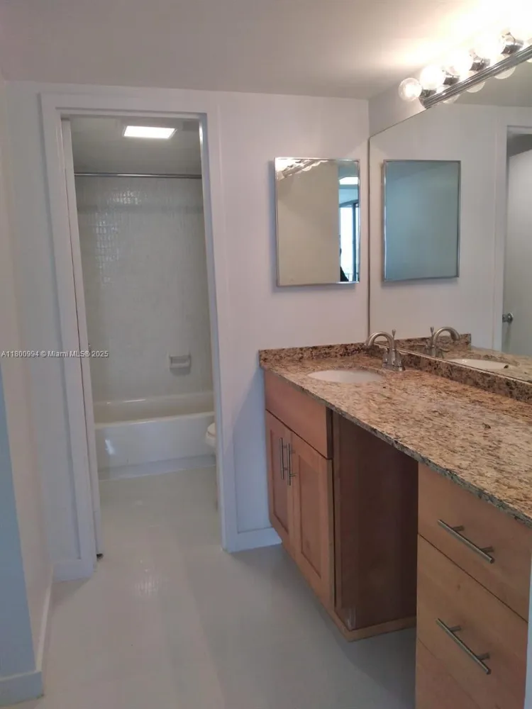 Bonavida #1504 image #10