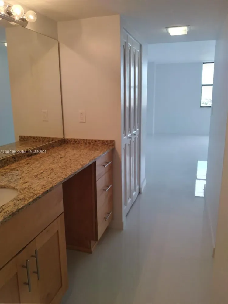 Bonavida #1504 image #9