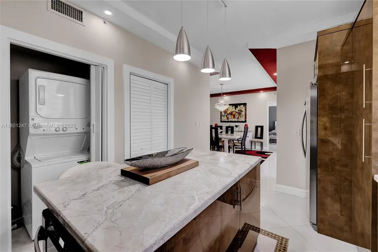 Sayan #2002 image #7