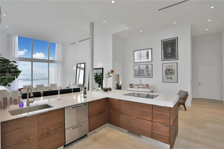 Icon Brickell II #4102 image #12