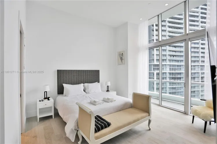 Icon Brickell II #4102 image #13