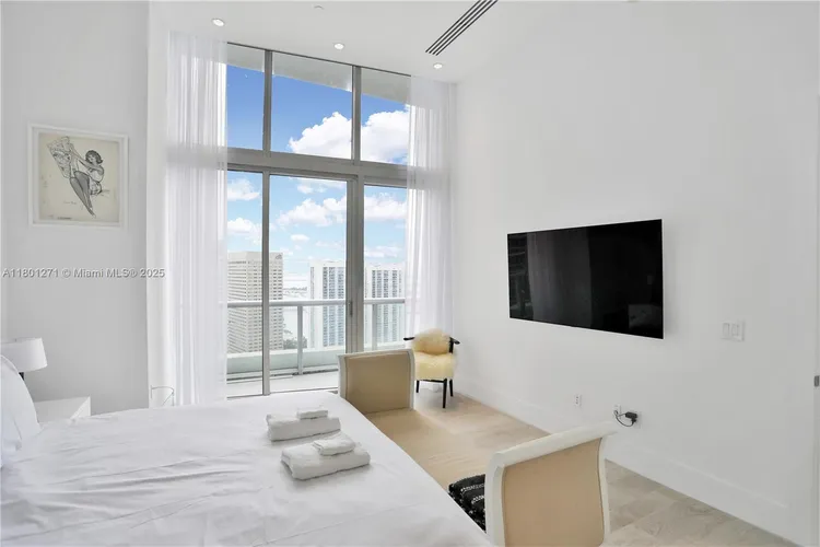 Icon Brickell II #4102 image #15
