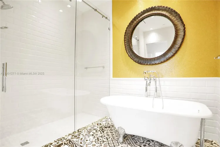 Icon Brickell II #4102 image #22
