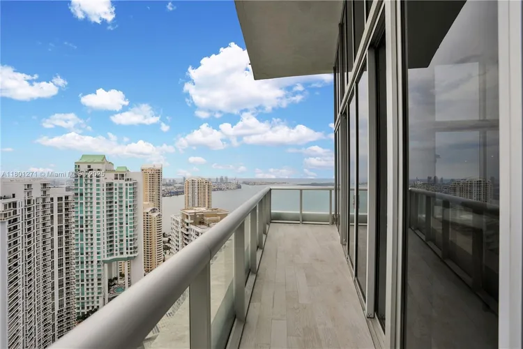 Icon Brickell II #4102 image #31