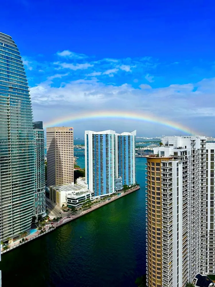 Icon Brickell II #4102 image #35