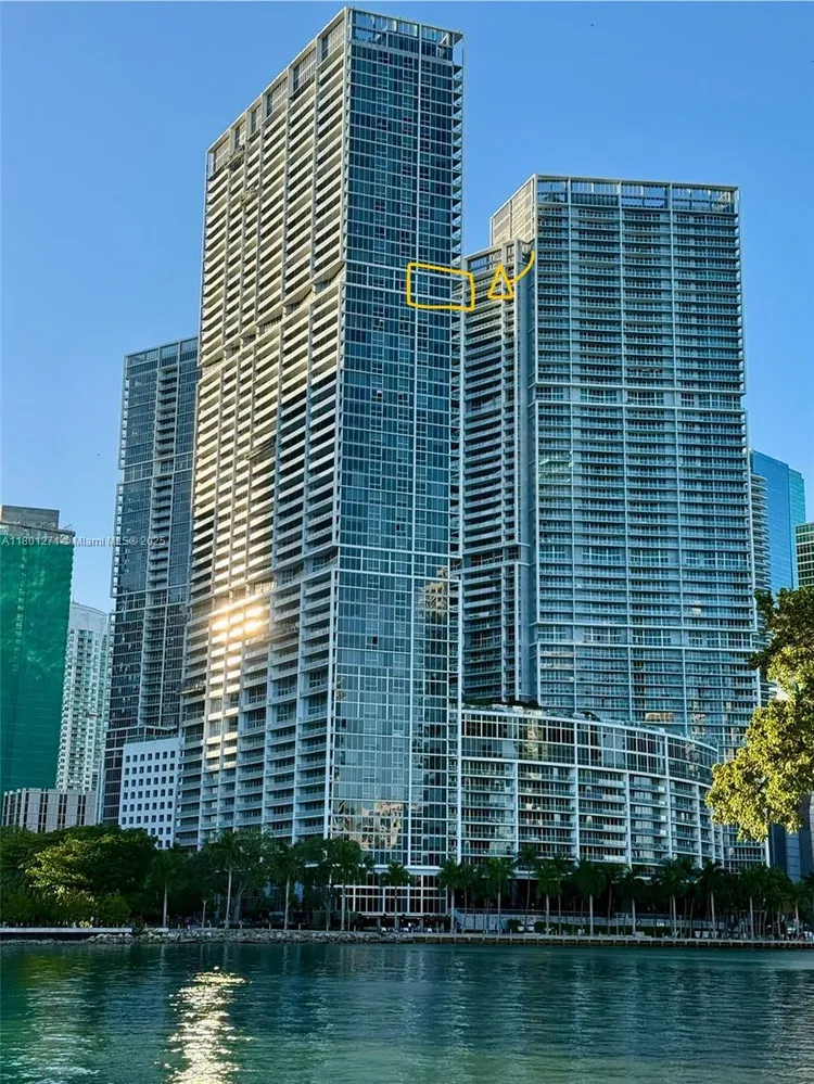 Icon Brickell II #4102 image #36