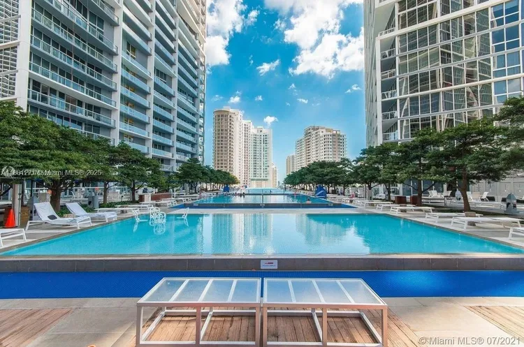 Icon Brickell II #4102 image #40