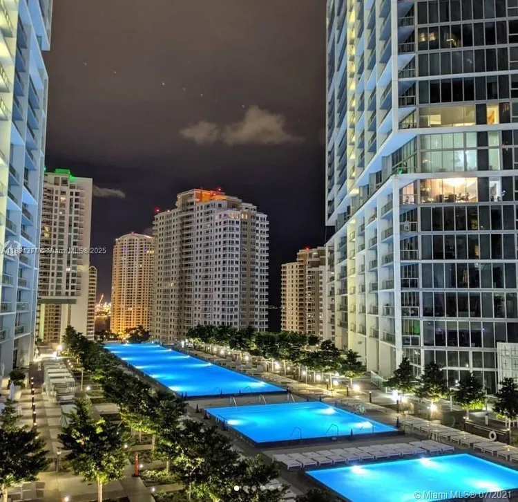 Icon Brickell II #4102 image #41