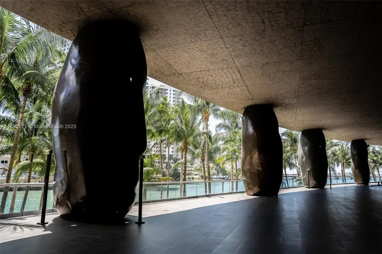 Icon Brickell II #4102 image #59
