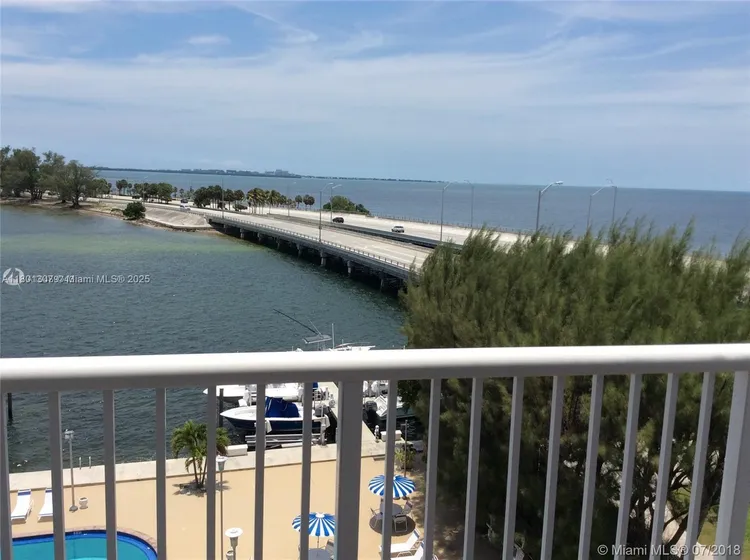 Brickell Biscayne #6M image #12