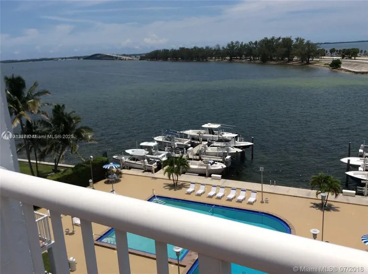 Brickell Biscayne #6M image #21