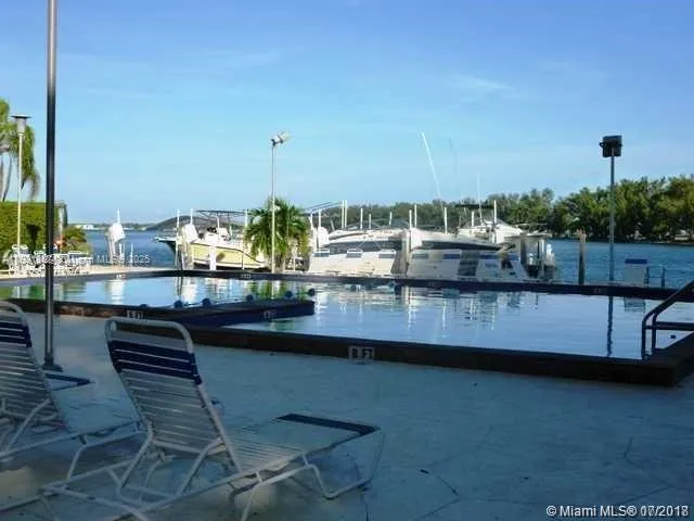 Brickell Biscayne #6M image #23