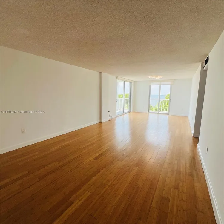 Brickell Biscayne #6M image #8