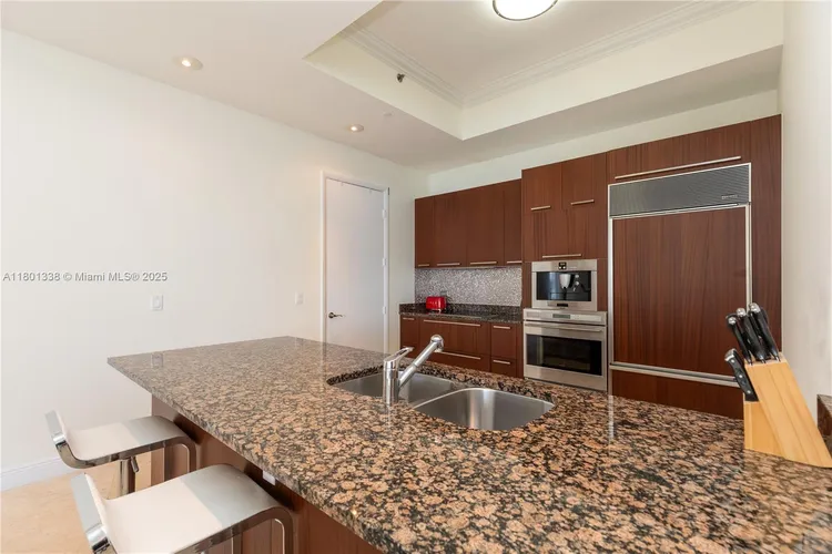 Trump Tower 1 #3307 image #18