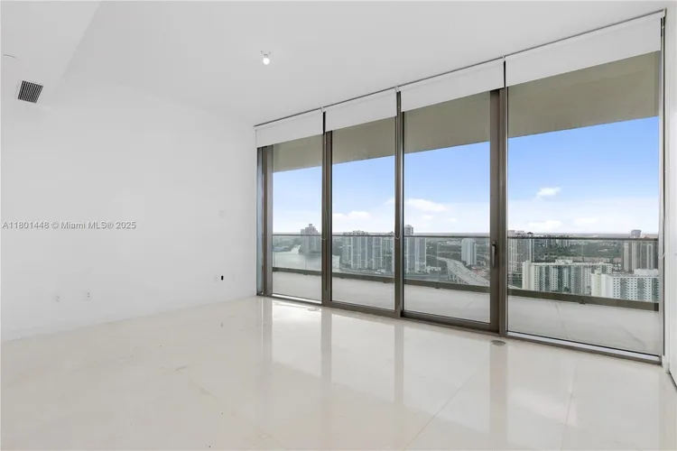 Residences by Armani Casa #2805 image #19