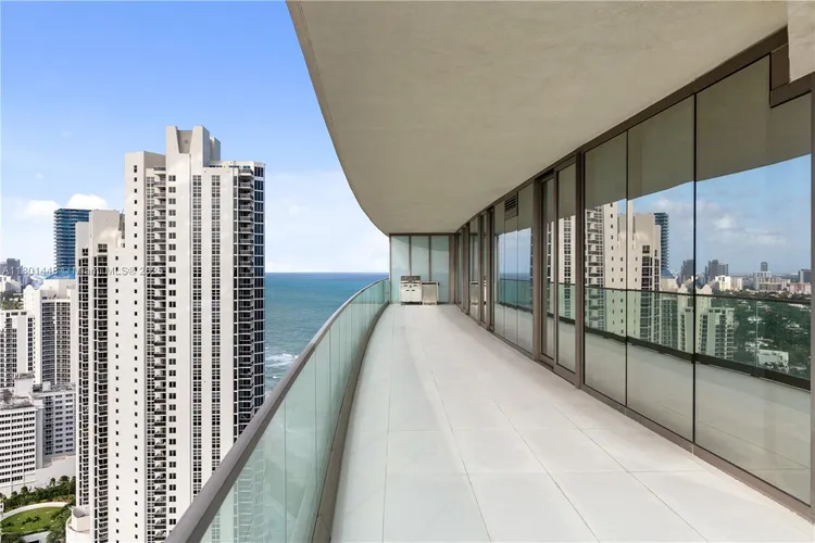 Residences by Armani Casa #2805 image #31