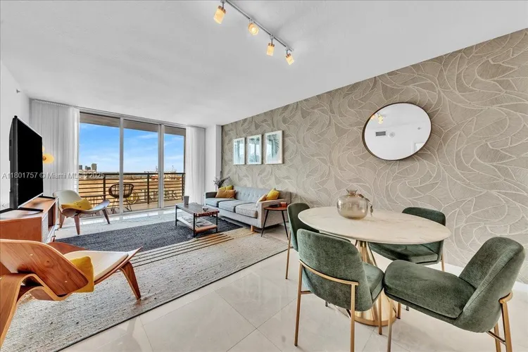 One Miami #4000 image #10