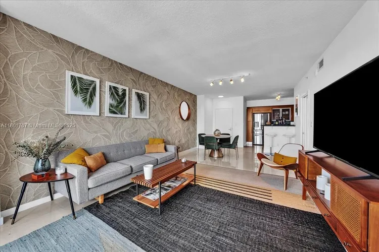 One Miami #4000 image #15