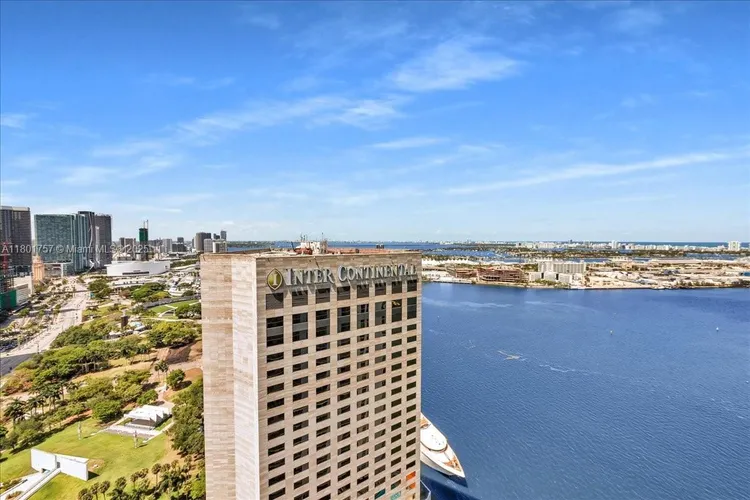 One Miami #4000 image #18