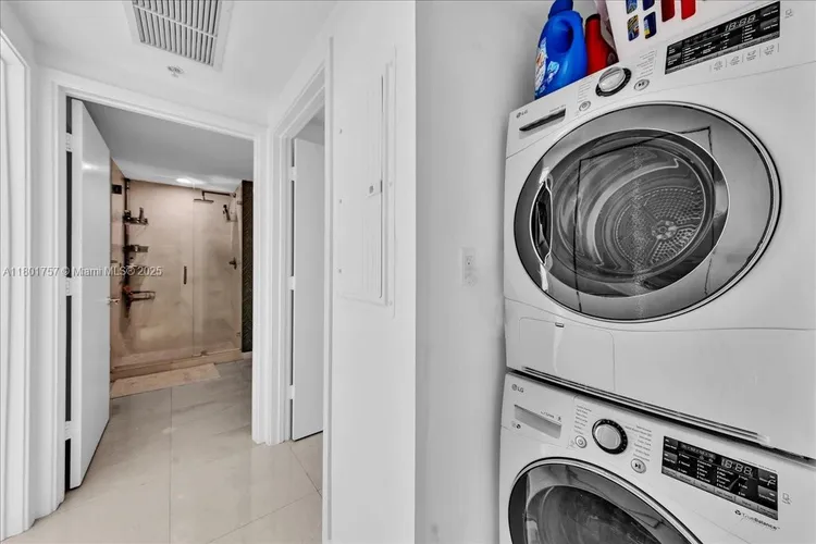 One Miami #4000 image #24