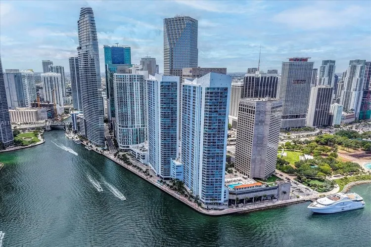 One Miami #4000 image #30