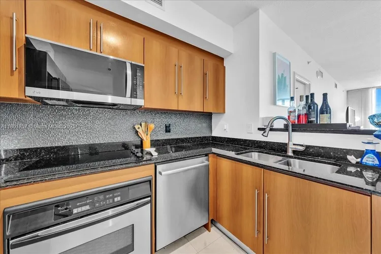 One Miami #4000 image #8