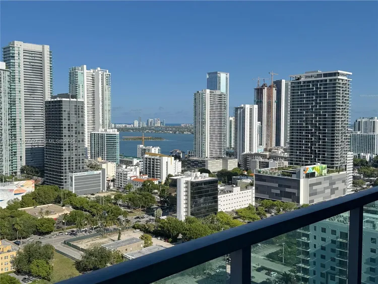 Midtown 4 #H2615 image #7