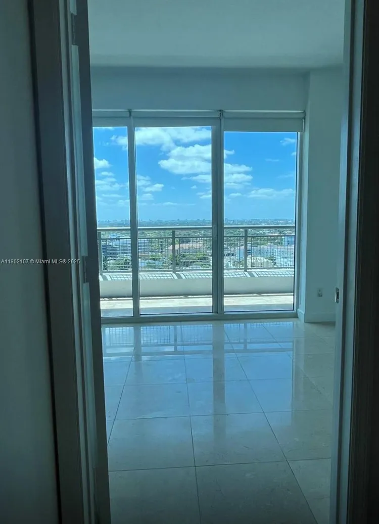 Infinity at Brickell #1411 image #7