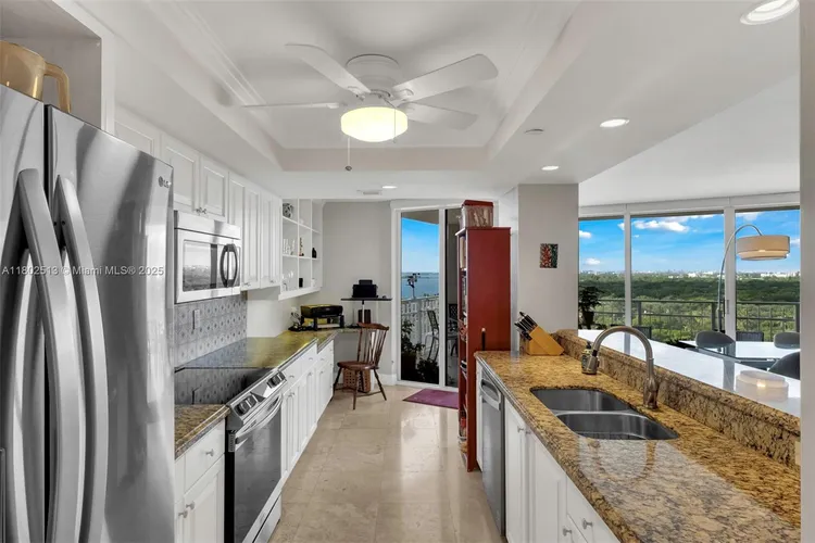 Towers of Quayside Condo #2 #1706 image #15