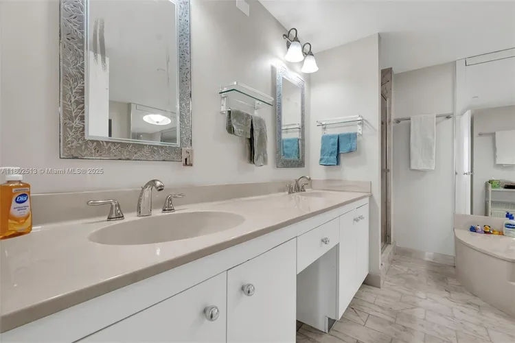 Towers of Quayside Condo #2 #1706 image #28