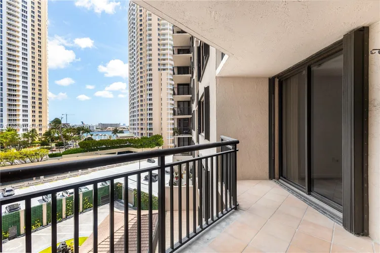 Brickell Key II #904 image #10