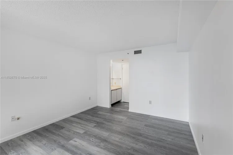 Brickell Key II #904 image #17