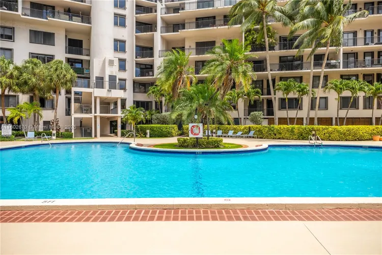 Brickell Key II #904 image #23