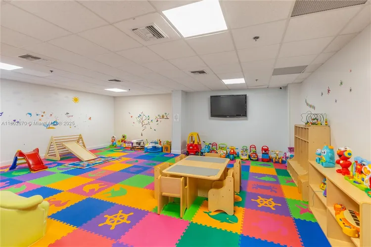 Brickell Key II #904 image #35