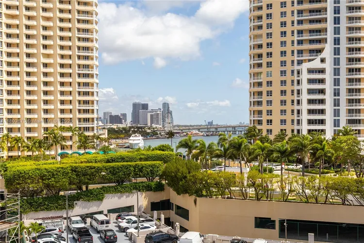 Brickell Key II #904 image #9