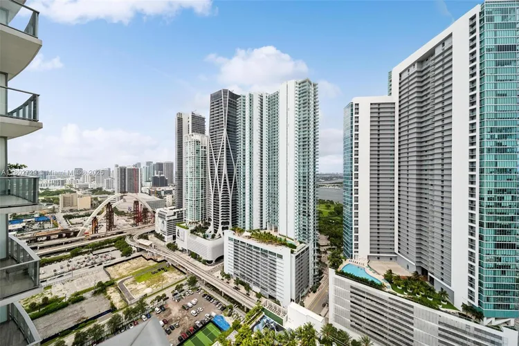 Paramount Miami Worldcenter #3107 image #10