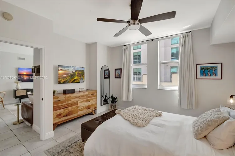 One Village Place #511 image #16